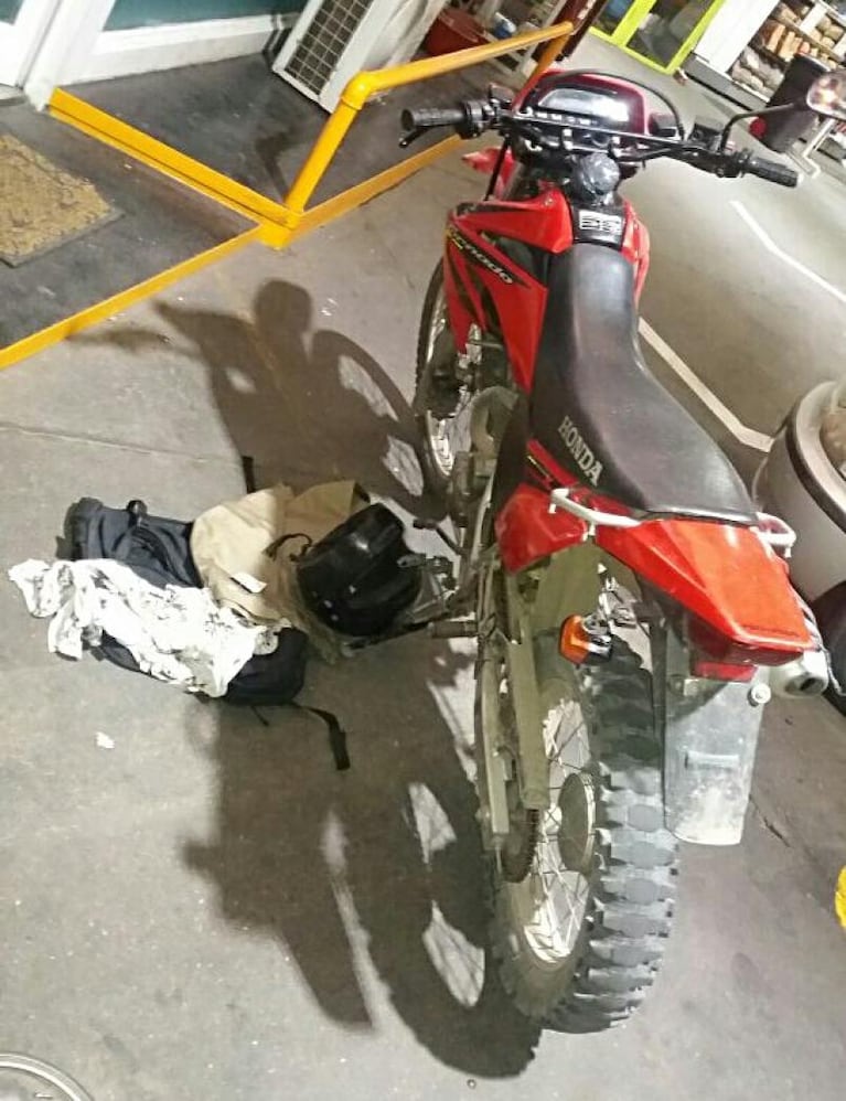 Violento robo: un policía enfrentó a los tiros a motochoros