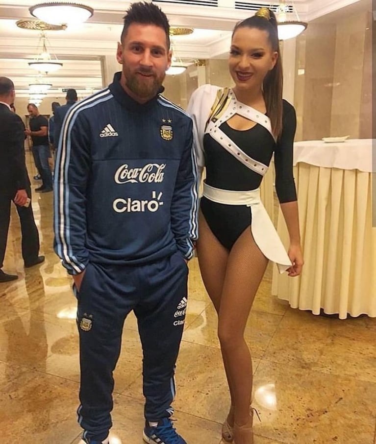 Viral: la llamativa foto de Messi con una bella mujer