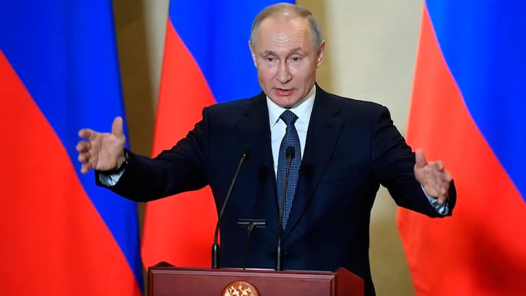 Vladimir Putin confirmó que Rusia aprobó su vacuna y que su hija ya recibió una dosis.