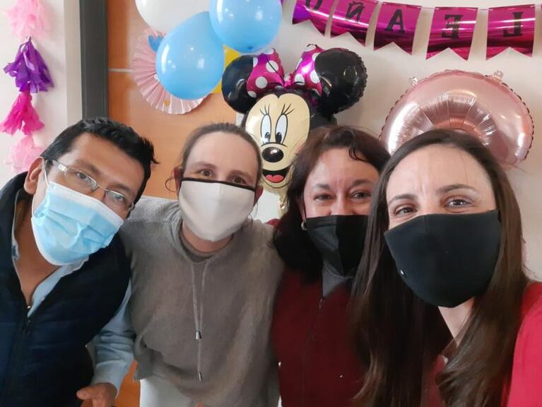 Voluntarios que rescatan sonrisas y acercan un mimo a quienes más lo necesitan