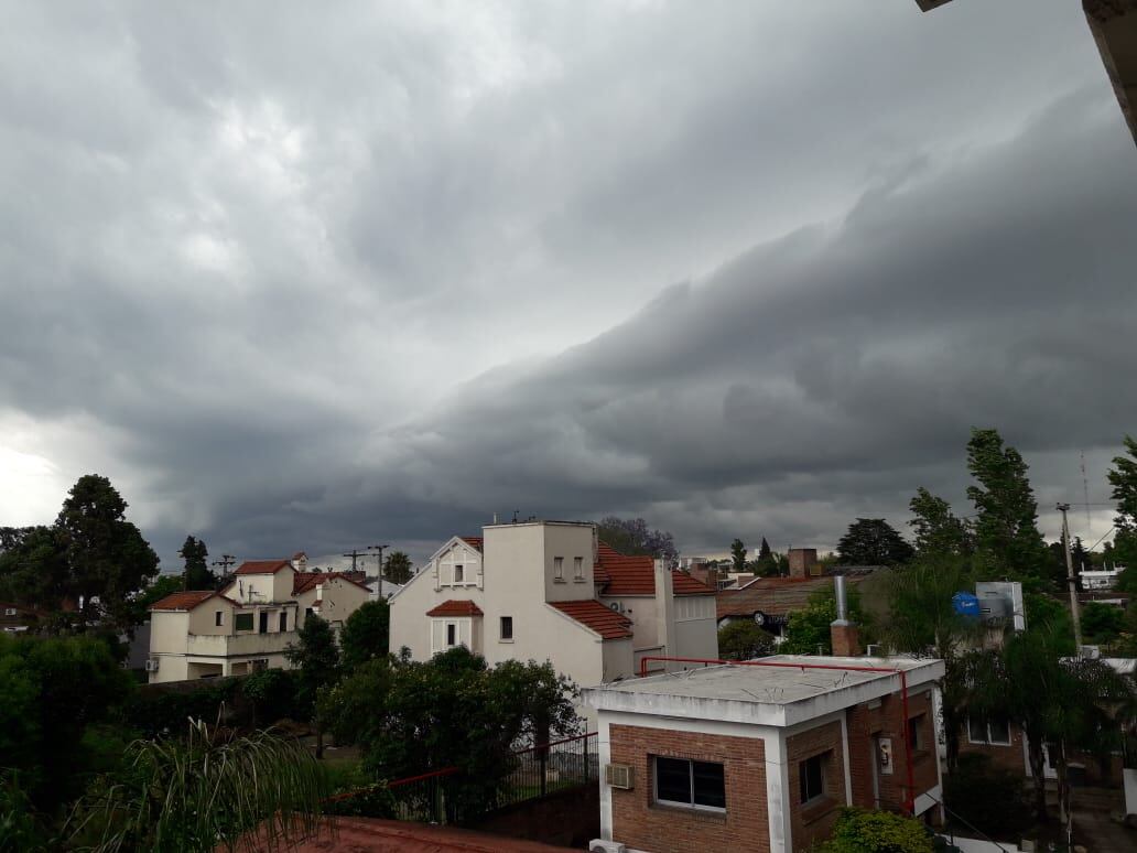 Volvería a salir el sol luego de un martes lluvioso. 