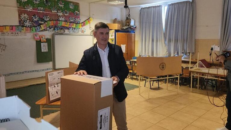 Votó Martín Llaryora: "La elección tendrá un impacto nacional favorable"