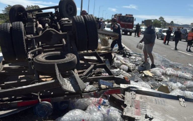 vuelco camion hielo