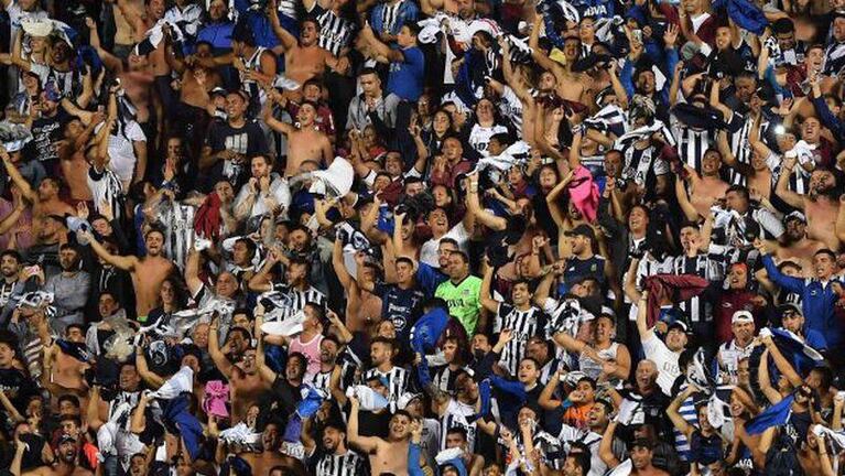 Vuelven los hinchas a los estadios: el paso a paso para tramitar la habilitación