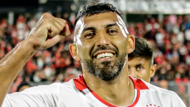 Wanchope Ábila se suma a Estudiantes de Río Cuarto.