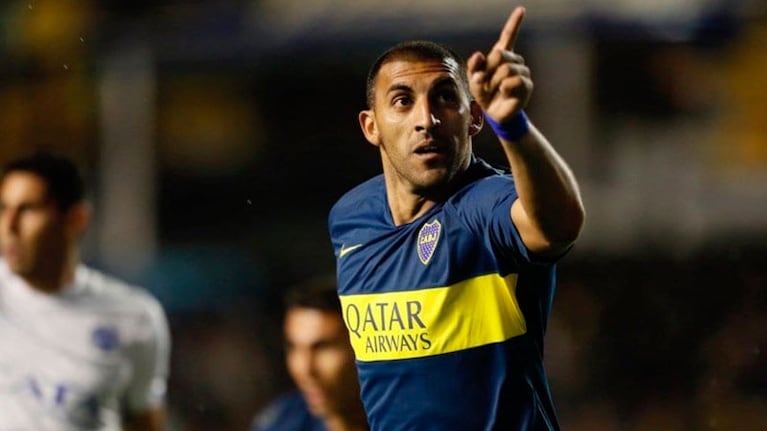 Wanchope aclaró que se entrena en su casa y no violó la cuarentena.
