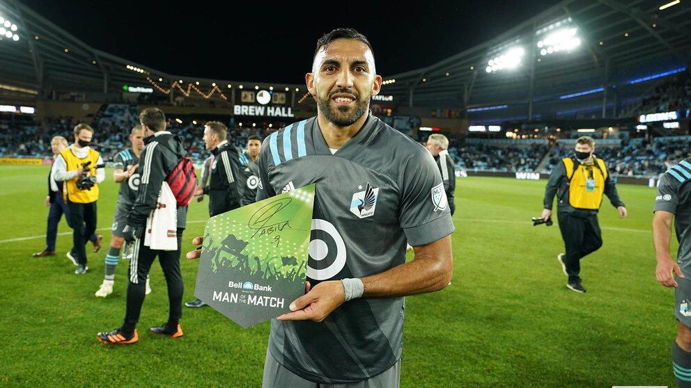 Wanchope metió un gol, emocionó y fue elegido como figura.