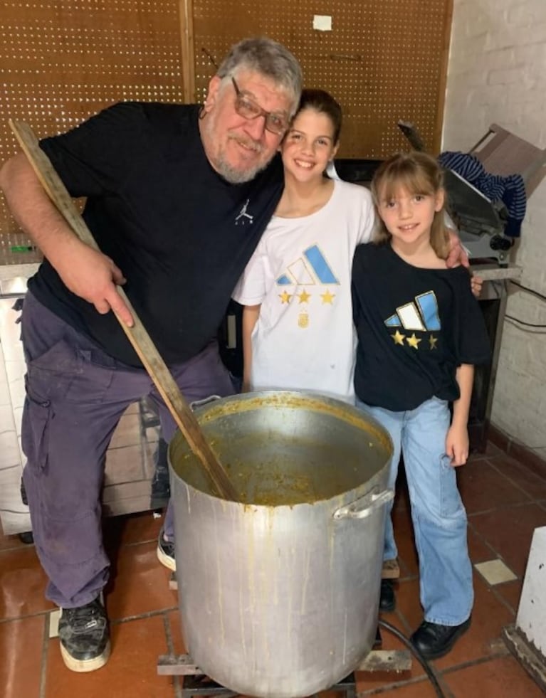 Wanda Nara llevó a sus hijas a Rosario para que visiten al papá de Icardi: la foto