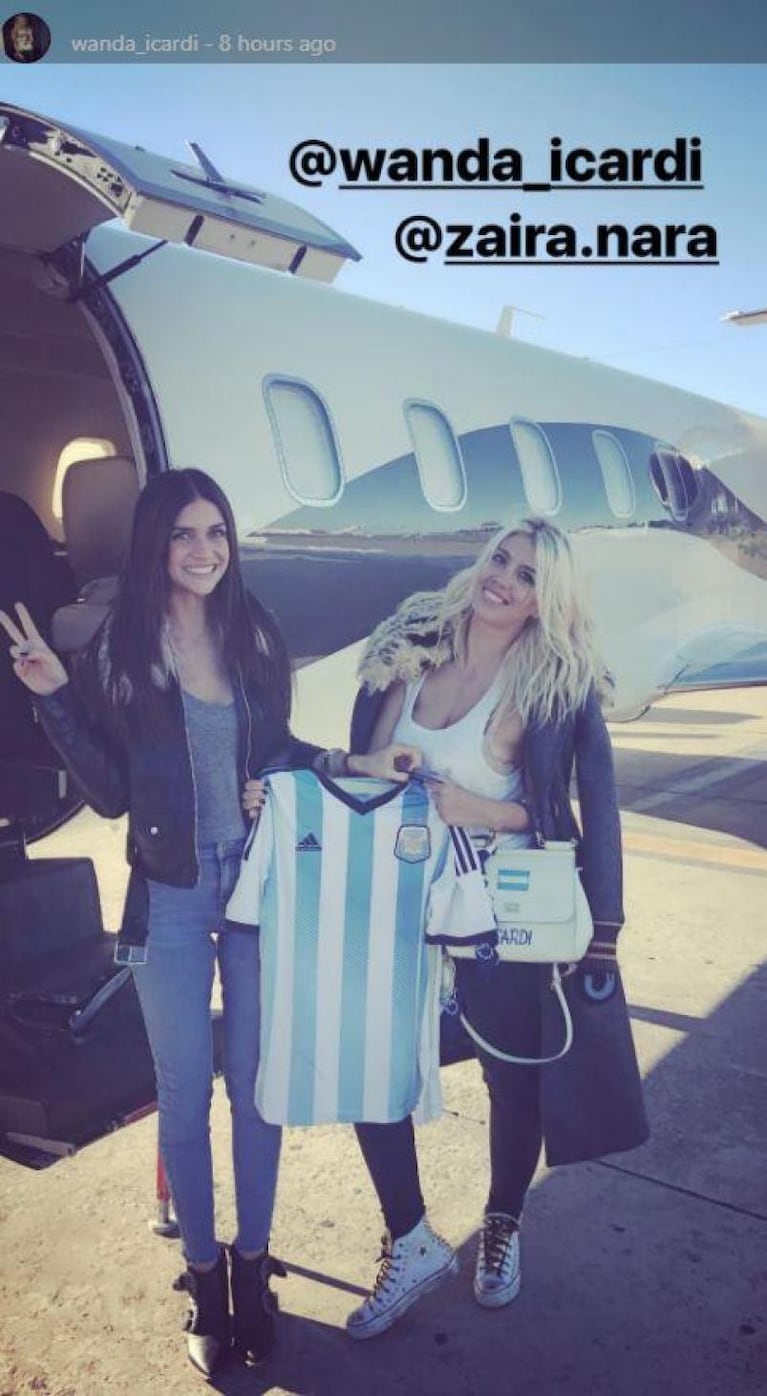 Wanda y Zaira Nara fueron a ver a Icardi en un avión privado