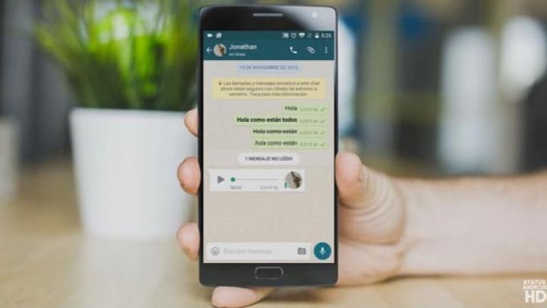 WhatsApp permite enviar audios sin mantener pulsado el botón