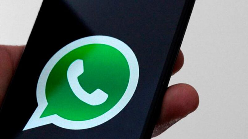 WhatsApp planea una especie de muro de novedades. 