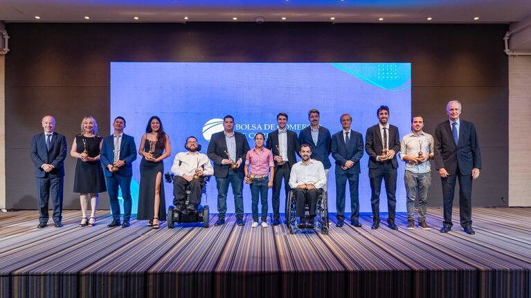 Ya está abierta la inscripción para reconocer a los Jóvenes Sobresalientes.