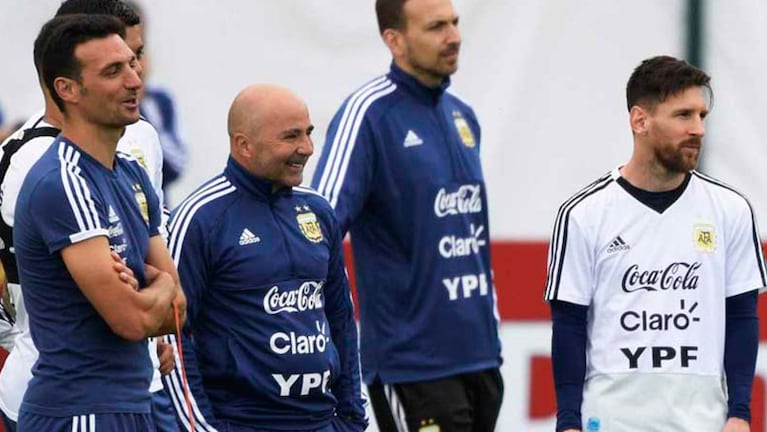 Ya no hay risas entre Sampaoli y Messi.
