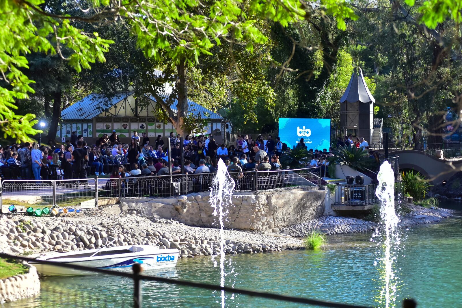 Ya se puede recorrer el nuevo espacio natural y urbano. Fotos: Municipalidad de Córdoba. 