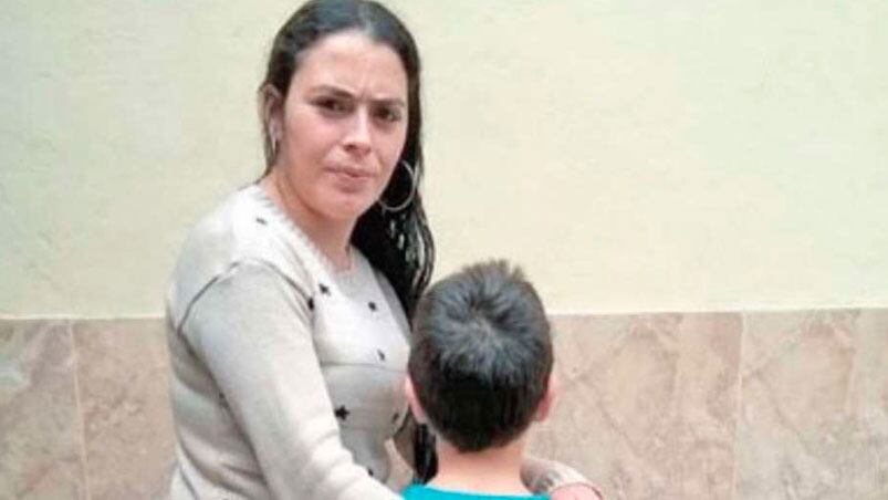 Yésica indignada por la situación que vivió su hijo Lucas.