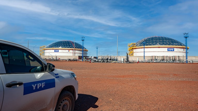 YPF puso en marcha la primera cabecera de despacho de crudo de gran escala en Vaca Muerta