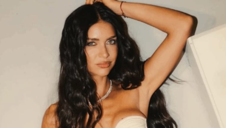 Zaira Nara preocupó a sus fans al mostrarse internada en una clínica de Buenos Aires.