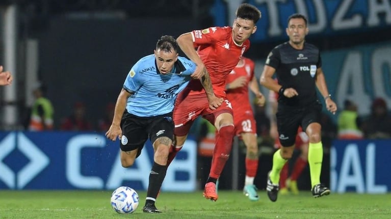 Zelarayán, el armador de juego del equipo de Zielinski.