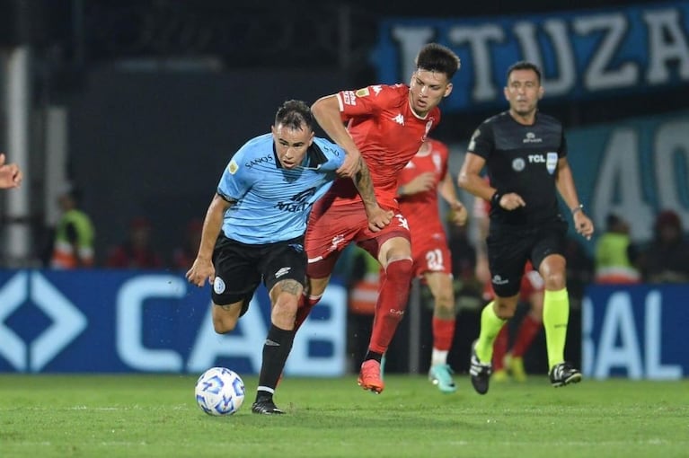 Zelarayán, el armador de juego del equipo de Zielinski.