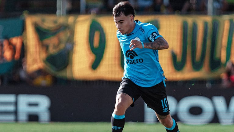 Zelarayán fue elegido el mejor futbolista de febrero de la Liga Profesional.