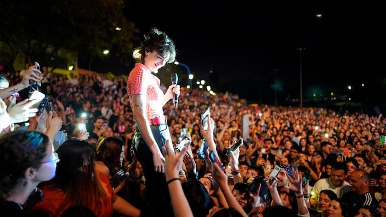 Zoe Gotusso se presentó en Córdoba antes de sus shows con Coldplay: “Es un desafío”